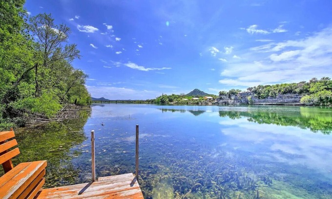 Camp Wood Cabine | Your Summertime Oasis - Cool DEEP water - PRIVATE water access
