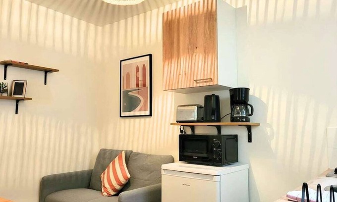 Ivry-port Appartement | Your ZenDay Studio is waiting for you! Located just 1 minute from the bus and 10 minutes from Paris