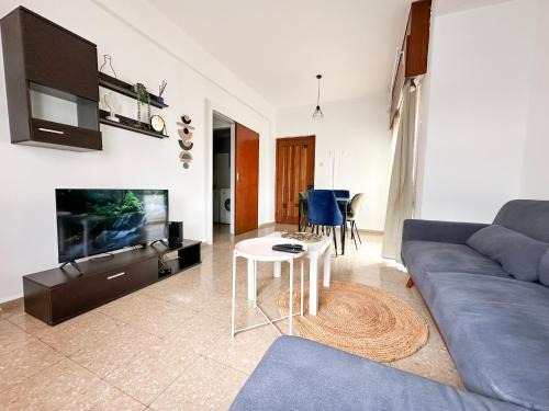Egkomi Appartement | Youthfull Escape in Nicosia