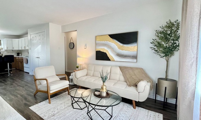 Saint John Appartement | YSJ Short Stays - 2 Bedroom Apartment with Private Patio!