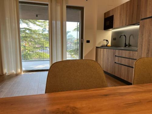 Trento Appartement | YUGOGO PETRARCA 1 - Trilocale con balcone