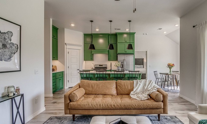 Yukon Maison | Yukon Mid-Century Modern Home
