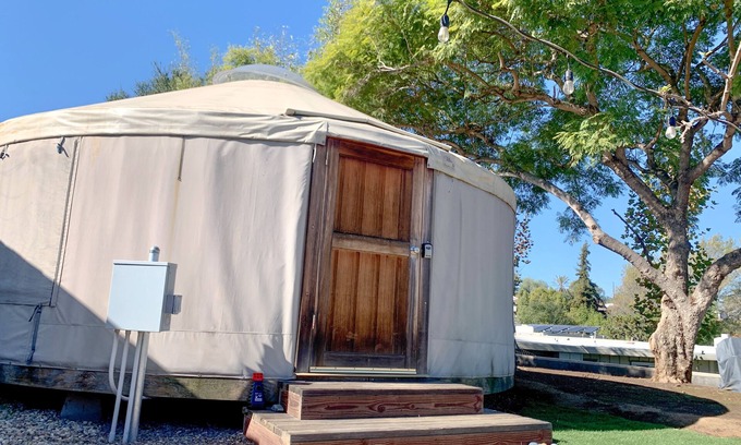 Vista Appartement | Yurt Life! Nestled in North San Diego foothills yet only 20 mins from beach.
