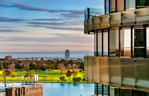 Melbourne Appartement | YVE 1401, views to the Bay & Beyond.