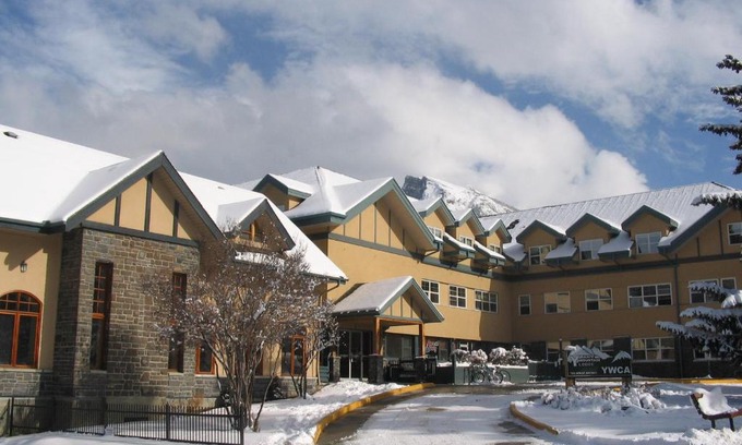 Banff Auberge | YWCA Banff Hotel