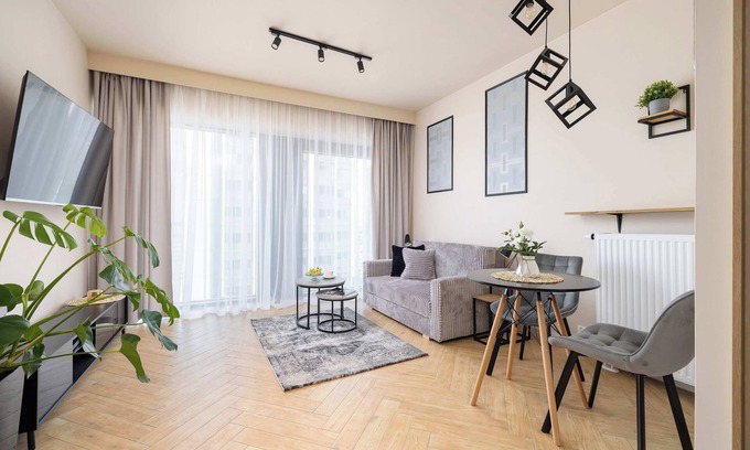 Katowice Appartement | Zabrska 15 Katowice Creamy Studio Air conditioning Smart TV Parking