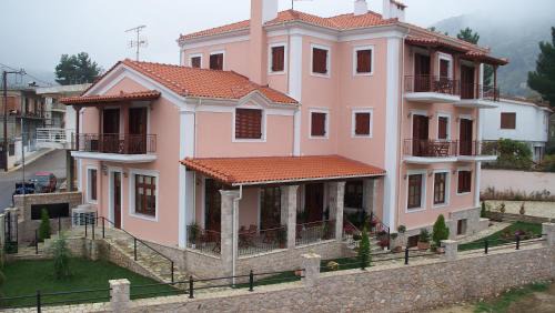 Amfikleia-Elateia Appartement | Zaggou Apartments