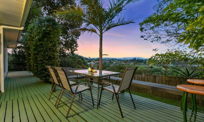 Bethlehem Maison | Zalonyika NZ - Tauranga Holiday Home