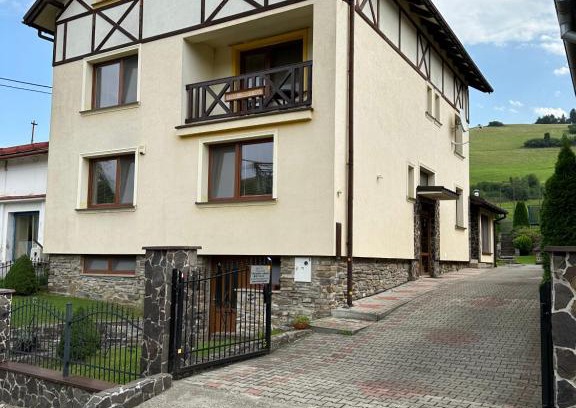 Cerveny Klastor Maison | Zamagursky dom