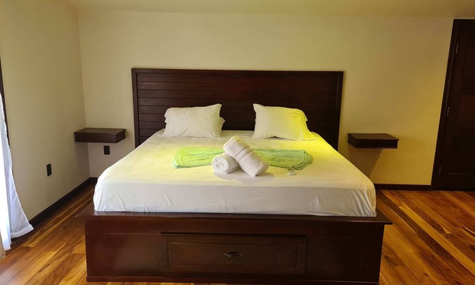 Dominical Hôtel | Zarcero King Room at Hona Beach Hotel