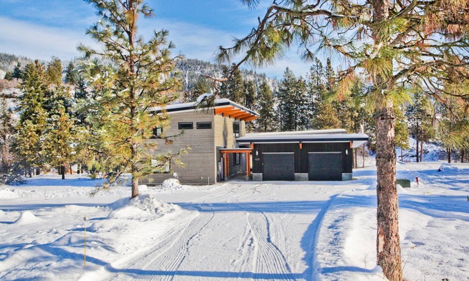 Leavenworth Maison | ZayLy Lodge: nouvelle maison moderne située sur la rivière à Leavenworth