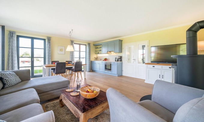Lohme Maison | ZEESENBOOT | Thatched semi-detached house