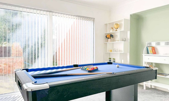 Birmingham Maison | Zen 8-Bedroom Den in Edgbaston