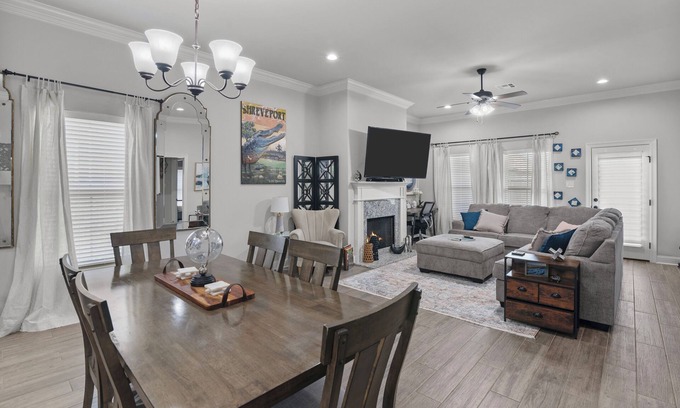 Shreveport Maison | Zen House, a peaceful sanctuary! Tv in each room.