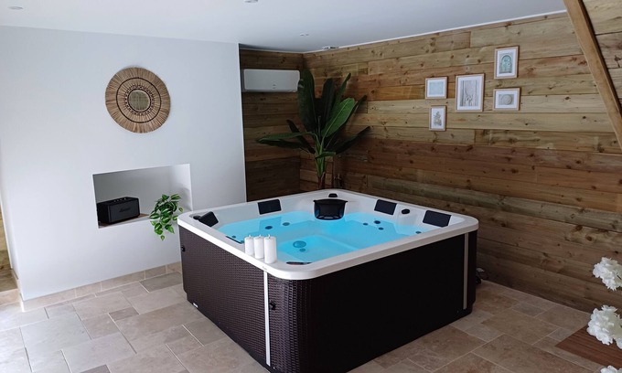 Distre Maison | Gîte Zen & Love avec spa 4 personnes privatif