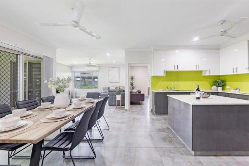 Muirhead Appartement | Zenhouse Harmony 4BR Modern Home Near CDU and Hospital