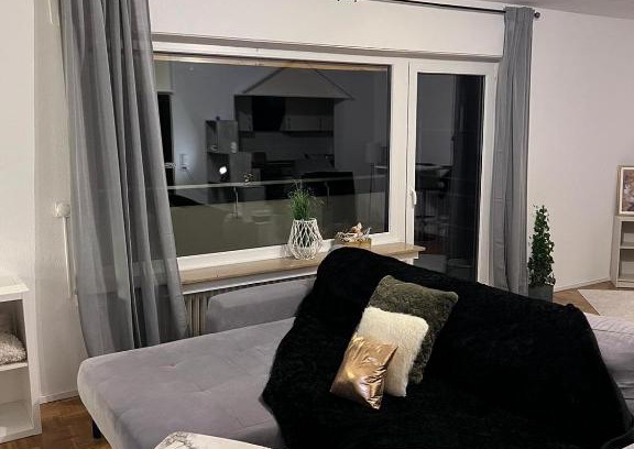 Luedenscheid Appartement | Zentral gelegenes Apartment - DSL, Küche, Balkon, Parkplatz