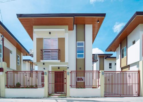 Dao Maison | Zhenrentals 2-Br House in Dauis, Panglao Bohol