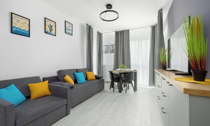West Pomeranian Voivodeship Appartement | Zielonego Mostu 1 | Szczecin | Modern Apartment | Parking | Water View | Balcony