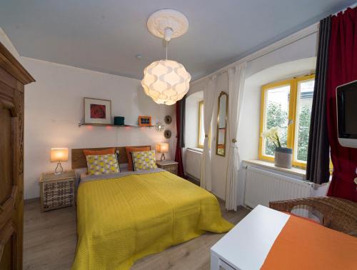 Traunstein Appartement | Zimmervermietung am Stadtplatz/BHF 8 min/A8