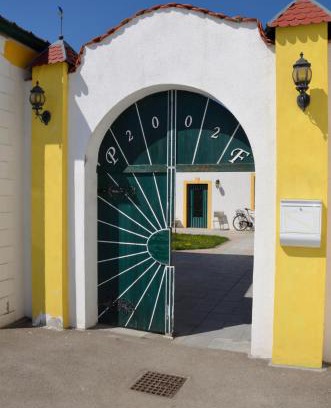 Sankt Polten Maison | Zimmervermietung Fasching