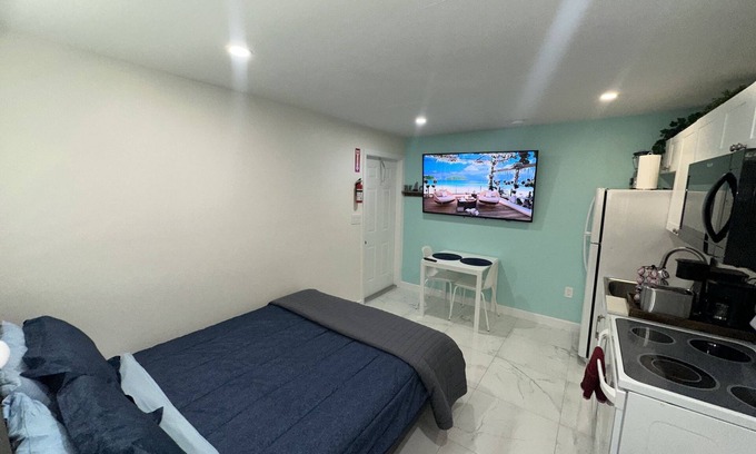 Lake Ridge Maison | ★ Zin Cozy Studio★5 min to Beach★