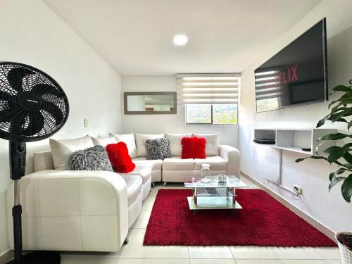 Buenos Aires Appartement | Zona Rosa de Medellín, Ubicación Central Cerca de Centros Comerciales y Tranvía del Metro BA