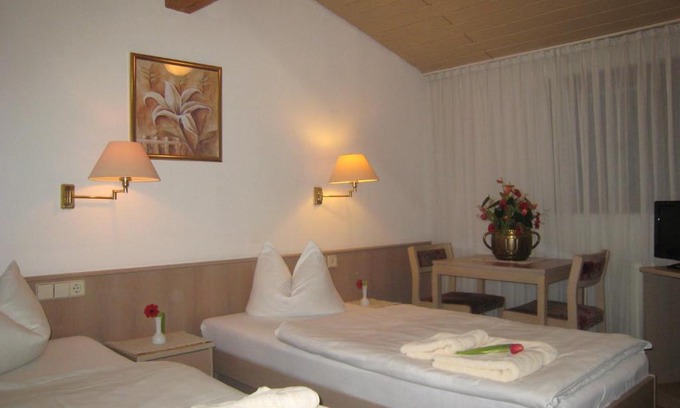 Neckartenzlingen Maison | Zum Flößer