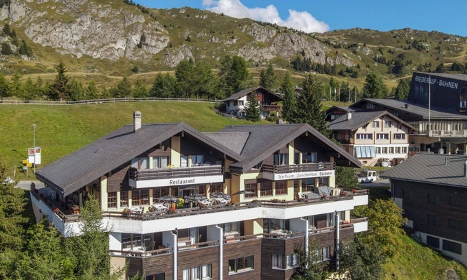 Riederalp Appartement | Zurschmitten 17 1. OG Süd by Interhome
