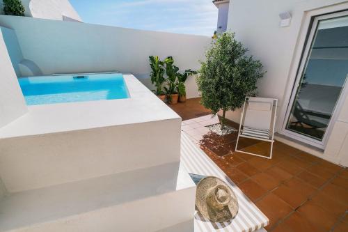 Parede Maison | Zus House Parede Style, Comfort & Private Pool near Lisbon, Sintra & the Beach