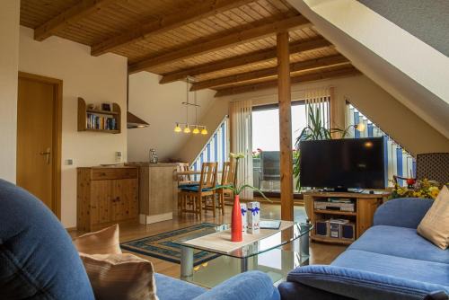 Altenhagen Appartement | Zwei Ferienwohnungen Ankerpatz 70 qm mit Loggia & Puppenstube 50 qm mit Gartenterrasse in Hagenburg nähe Steinhuder Meer