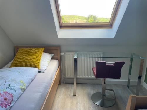 Borgholzhausen Maison | Zwei Zimmer, Küche, Bad