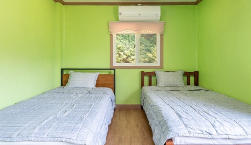 Chambre, 2 chambres (Bomnal)