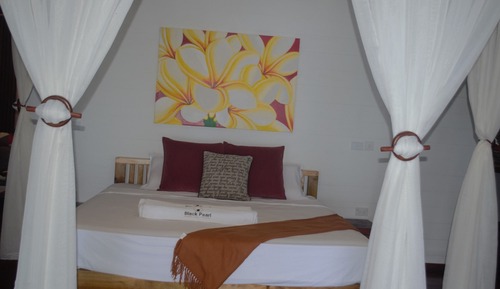 Beachfront Pool Villa