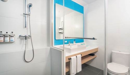 Chambre Standard, 1 très grand lit (Extra Floor Space)