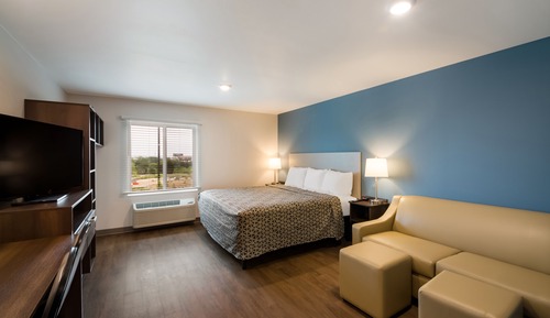 Chambre, 1 très grand lit, accessible aux personnes à mobilité réduite, non-fumeurs