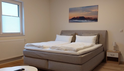 Chambre Triple Supérieure, salle de bains attenante, vue fleuve