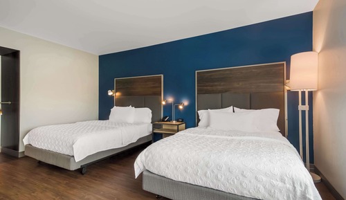 Chambre Classique, 2 grands lits, accessible aux personnes à mobilité réduite (Hearing)