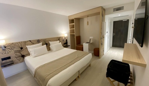 Chambre Confort Double ou avec lits jumeaux