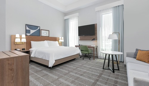 Suite Studio, 1 très grand lit, baignoire accessible aux personnes à mobilité réduite (Mobility)