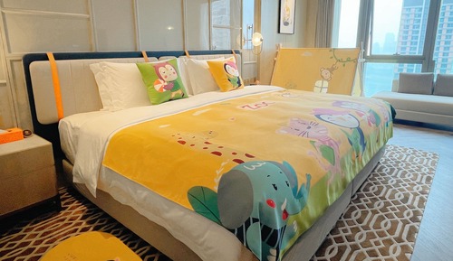 Chambre Premium, 1 très grand lit, vue fleuve (Kids Theme)