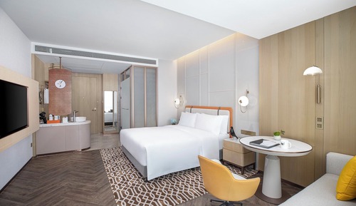 Chambre Premium, 1 très grand lit, vue fleuve