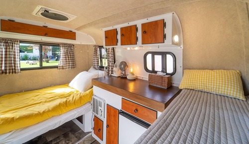 Chambre, 1 chambre (Caravan (Baby yellow))