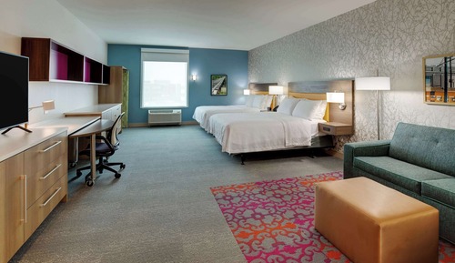 Suite Studio, 2 grands lits, accessible aux personnes à mobilité réduite (Roll-In Shower)