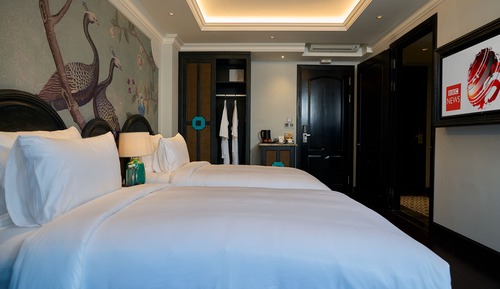 Chambre Deluxe Double ou avec lits jumeaux, balcon, vue piscine
