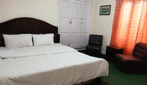 Chambre Standard Double ou avec lits jumeaux