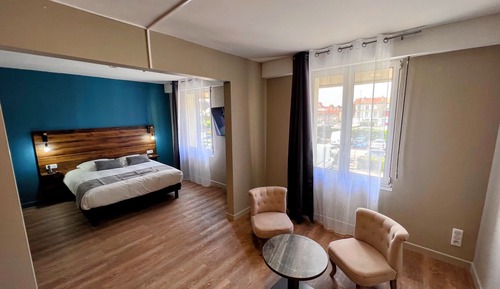 Chambre Double Confort, 1 grand lit