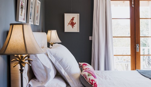 Chambre Luxe (King Suite with Lounge)