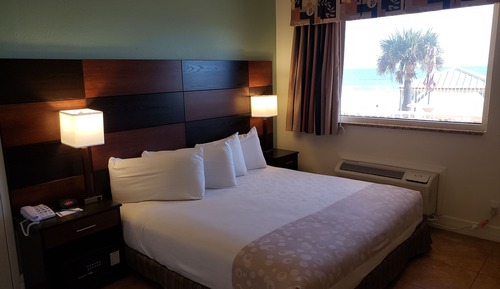 Chambre Standard, 1 très grand lit, accessible aux personnes à mobilité réduite, vue océan