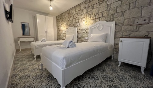 Chambre Deluxe Double ou avec lits jumeaux, vue piscine